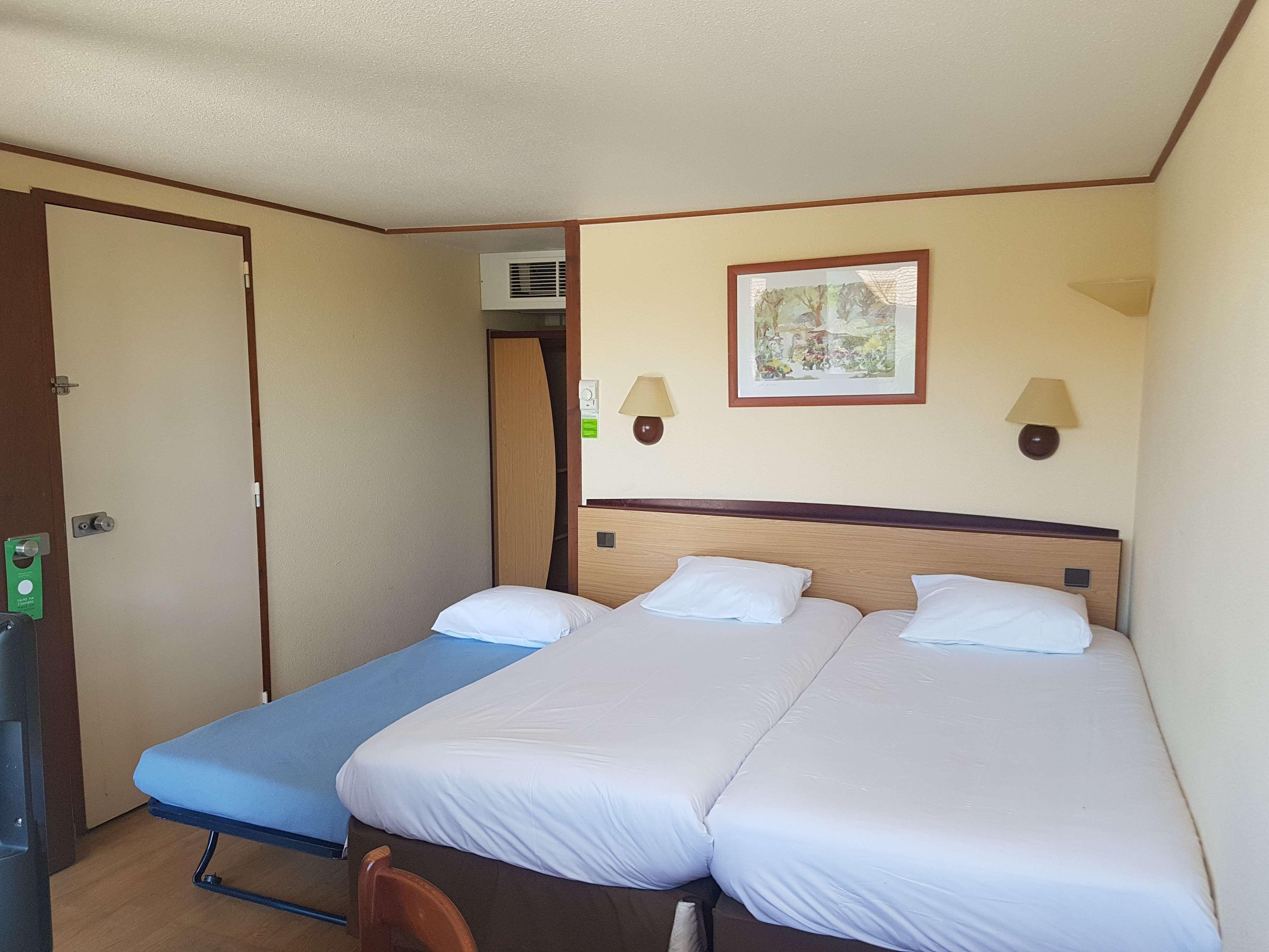 Campanile Salon-De-Provence Hotel Buitenkant foto