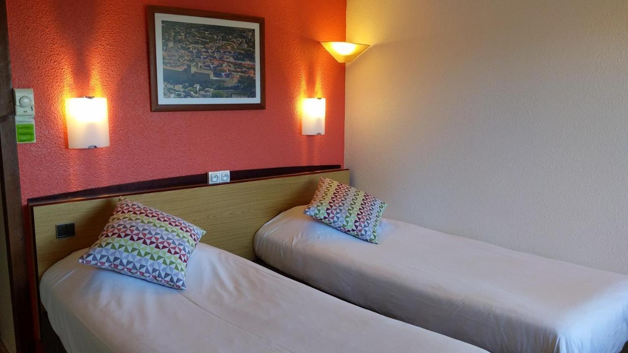 Campanile Salon-De-Provence Hotel Buitenkant foto